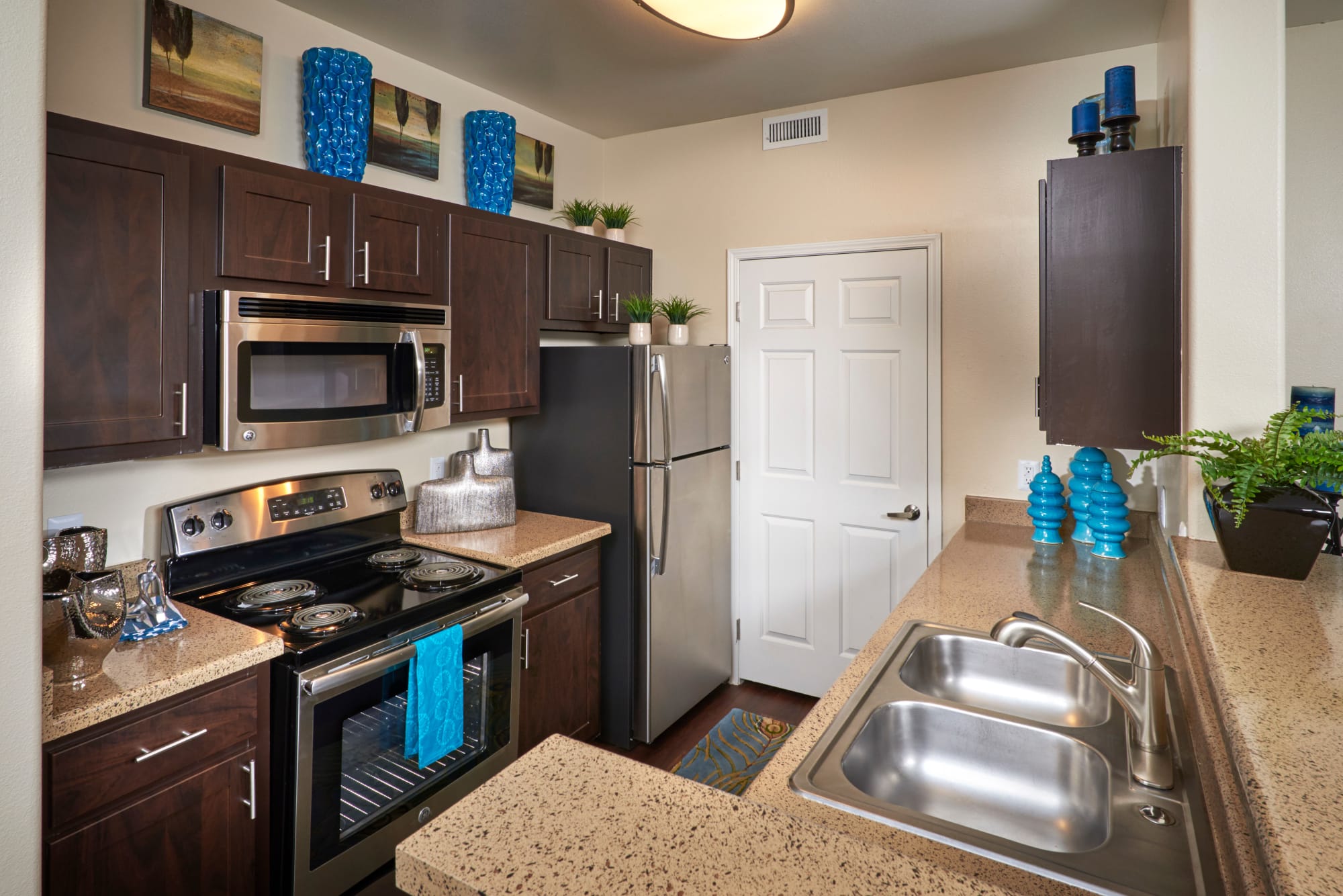 Photos Of Promenade At Hunter S Glen Apartments In
