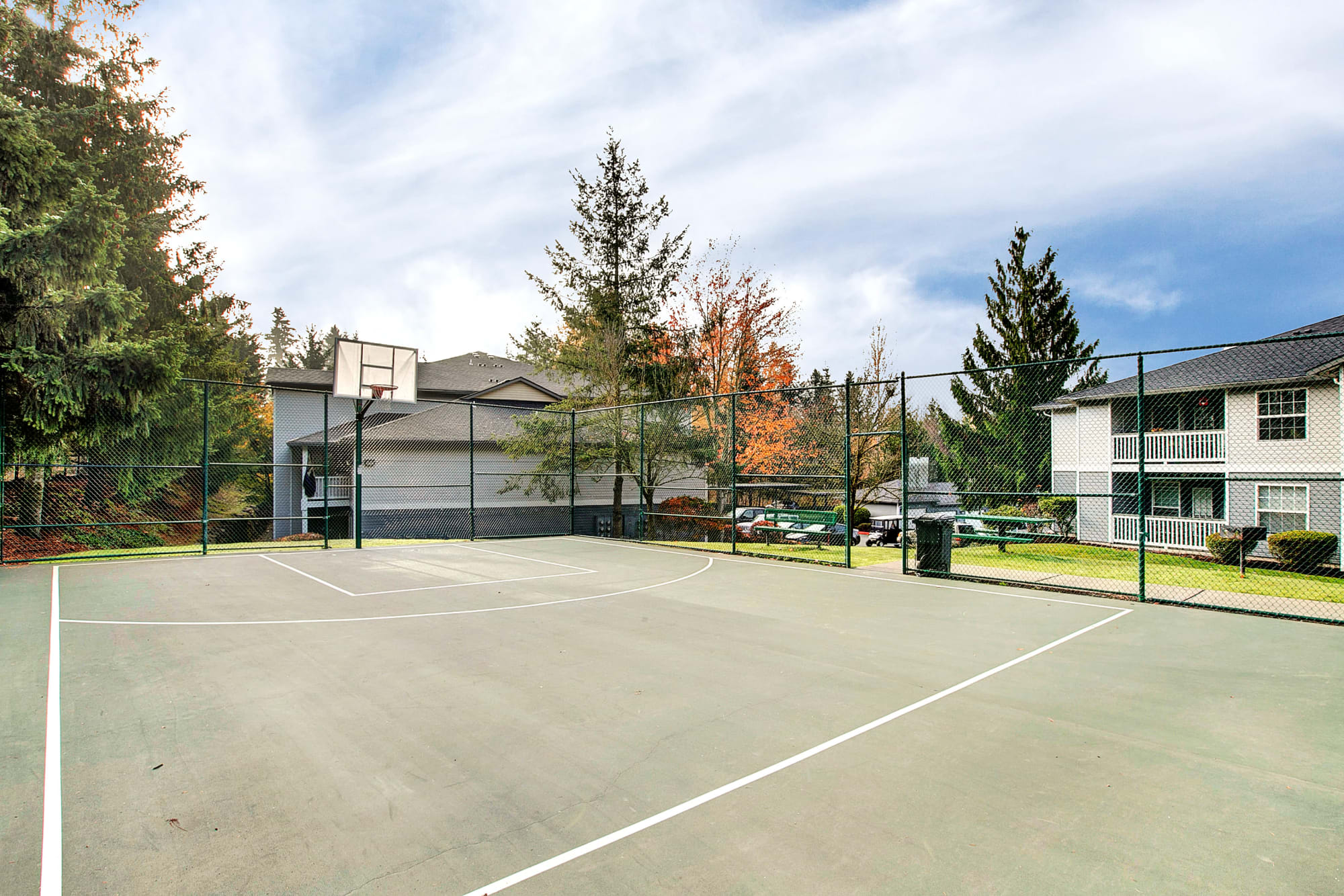 Basketball court at Pebble Cove Apartments in Renton, Washington