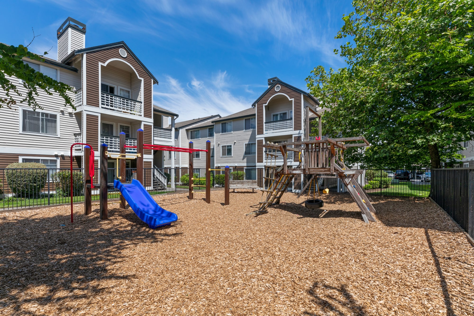 Photos of Olin Fields Apartments in Everett, Washington