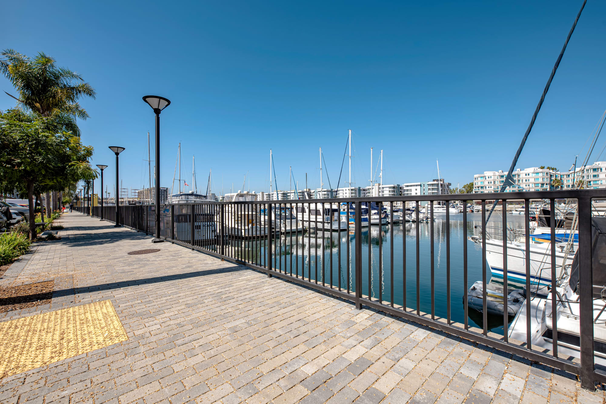 Photos of Harborside Marina Bay Apartments in Marina del Rey, CA