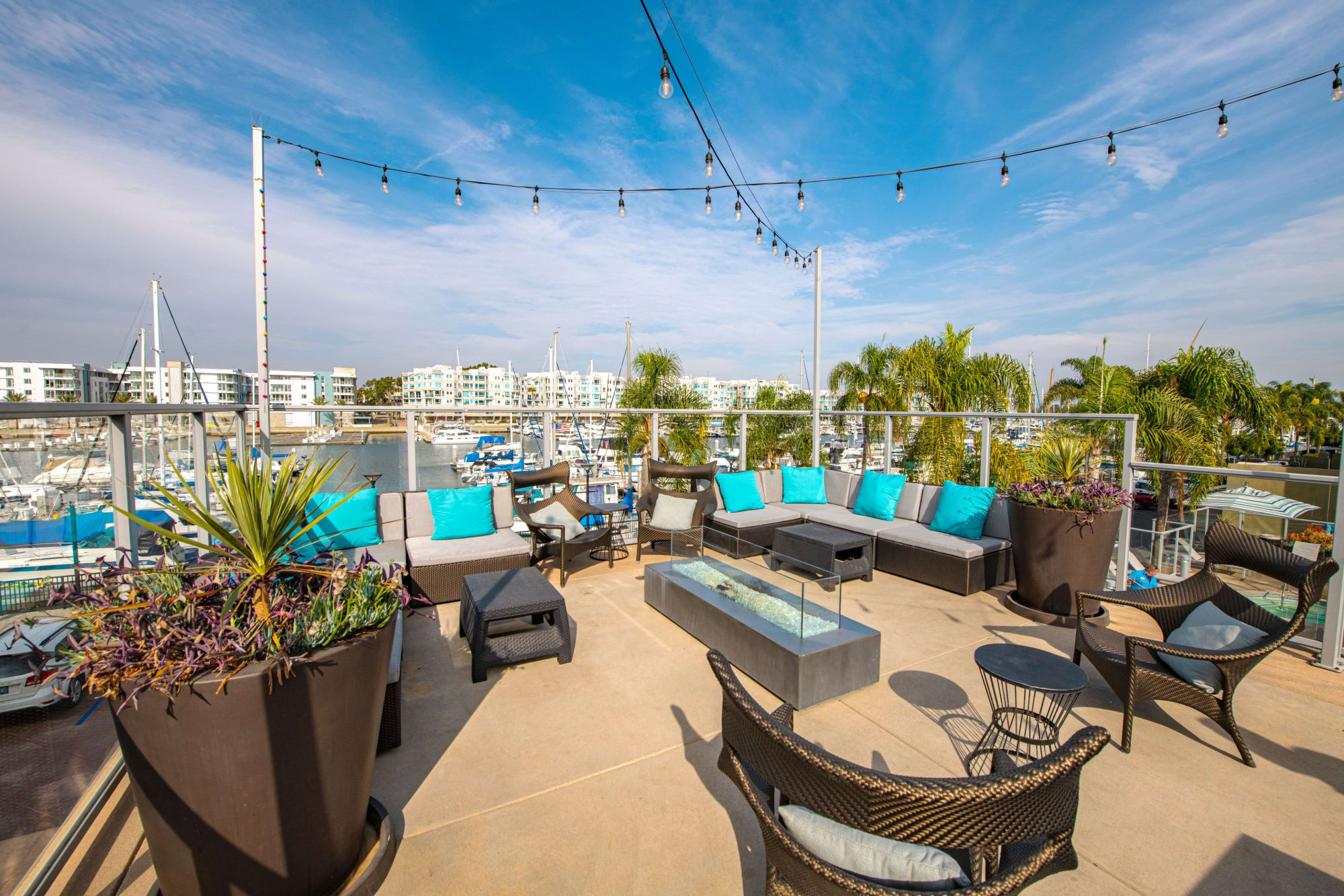 Photos of Harborside Marina Bay Apartments in Marina del Rey, CA