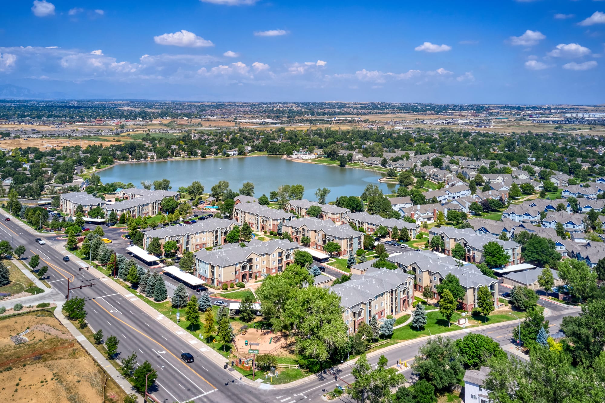 Photos of Promenade at Hunter's Glen Apartments in Thornton, CO