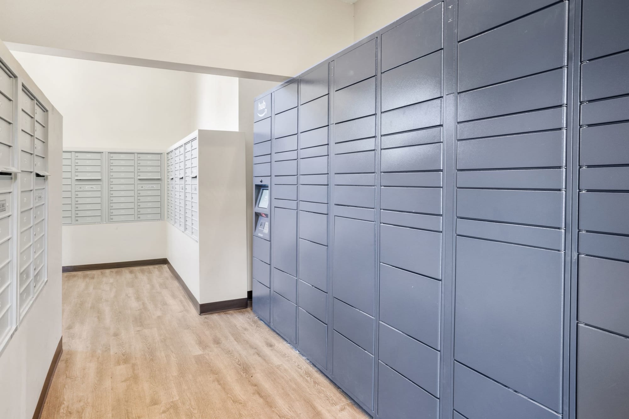 24-hour package lockers with Amazon HUB at Wildreed Apartments in Everett, Washington