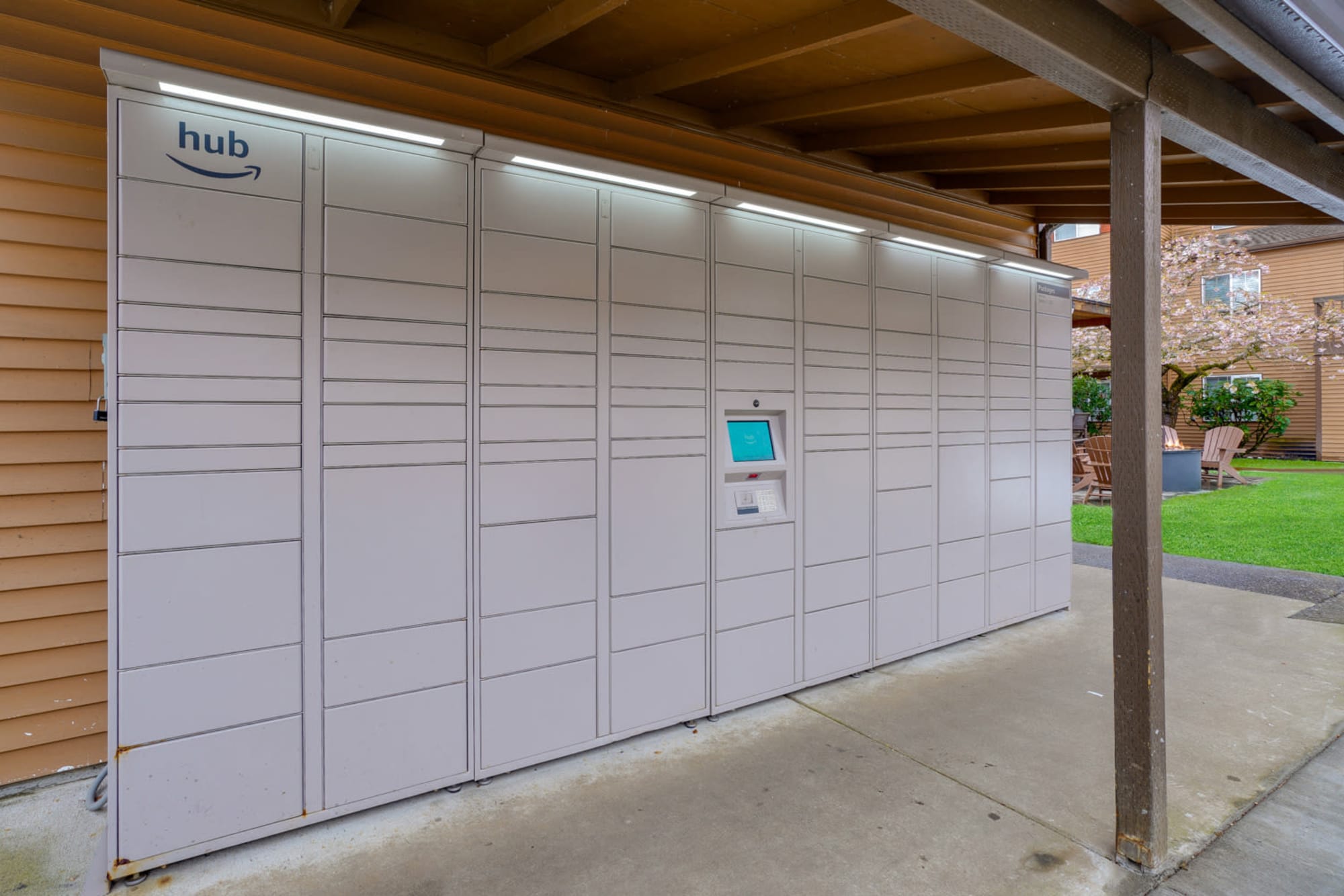 24-hour package lockers with Amazon HUB at Renaissance at 29th Apartments in Vancouver, Washington