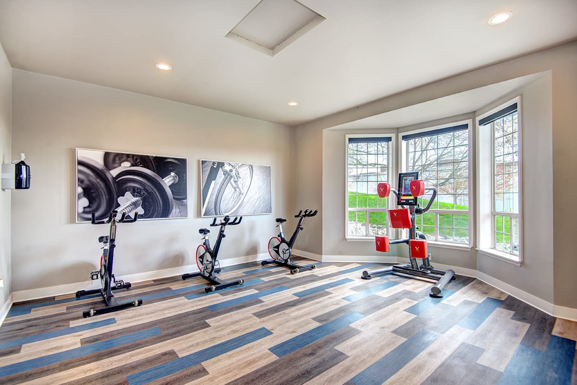 A workout room at Wellington Apartment Homes in Silverdale, Washington