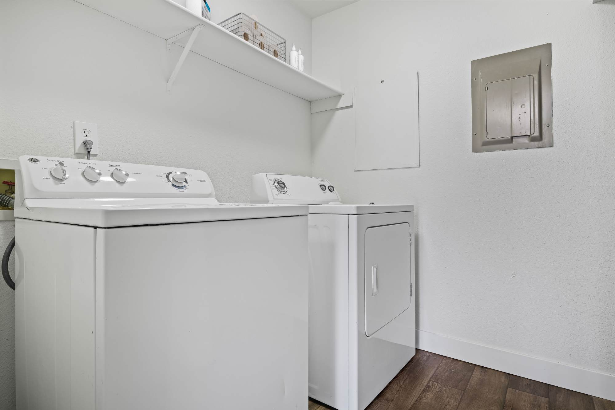 Washer and dryer at Renaissance at 29th Apartments in Vancouver, Washington