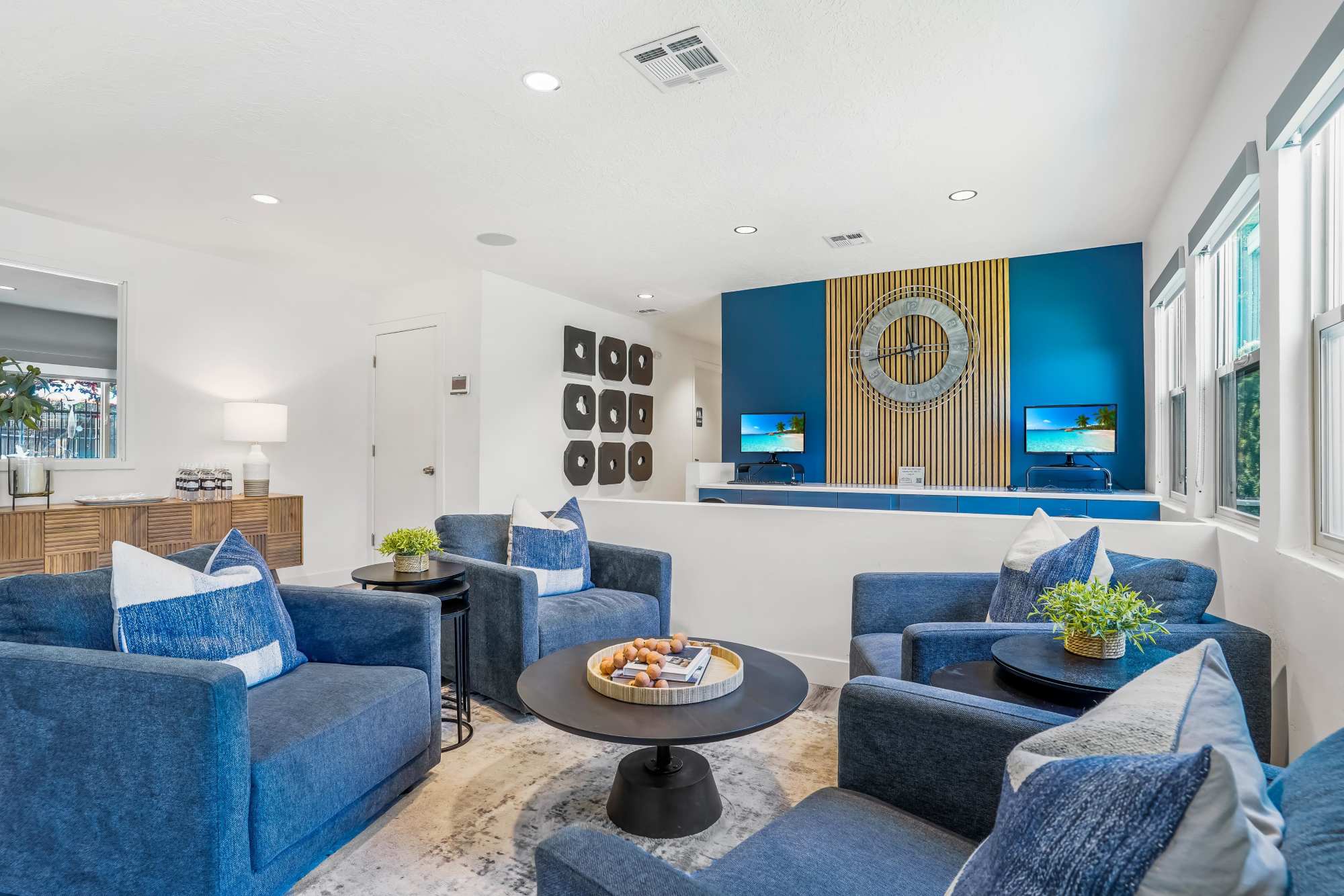 Computers and Lounge for resident use in the business center at Callaway Apartments in Taylorsville, Utah