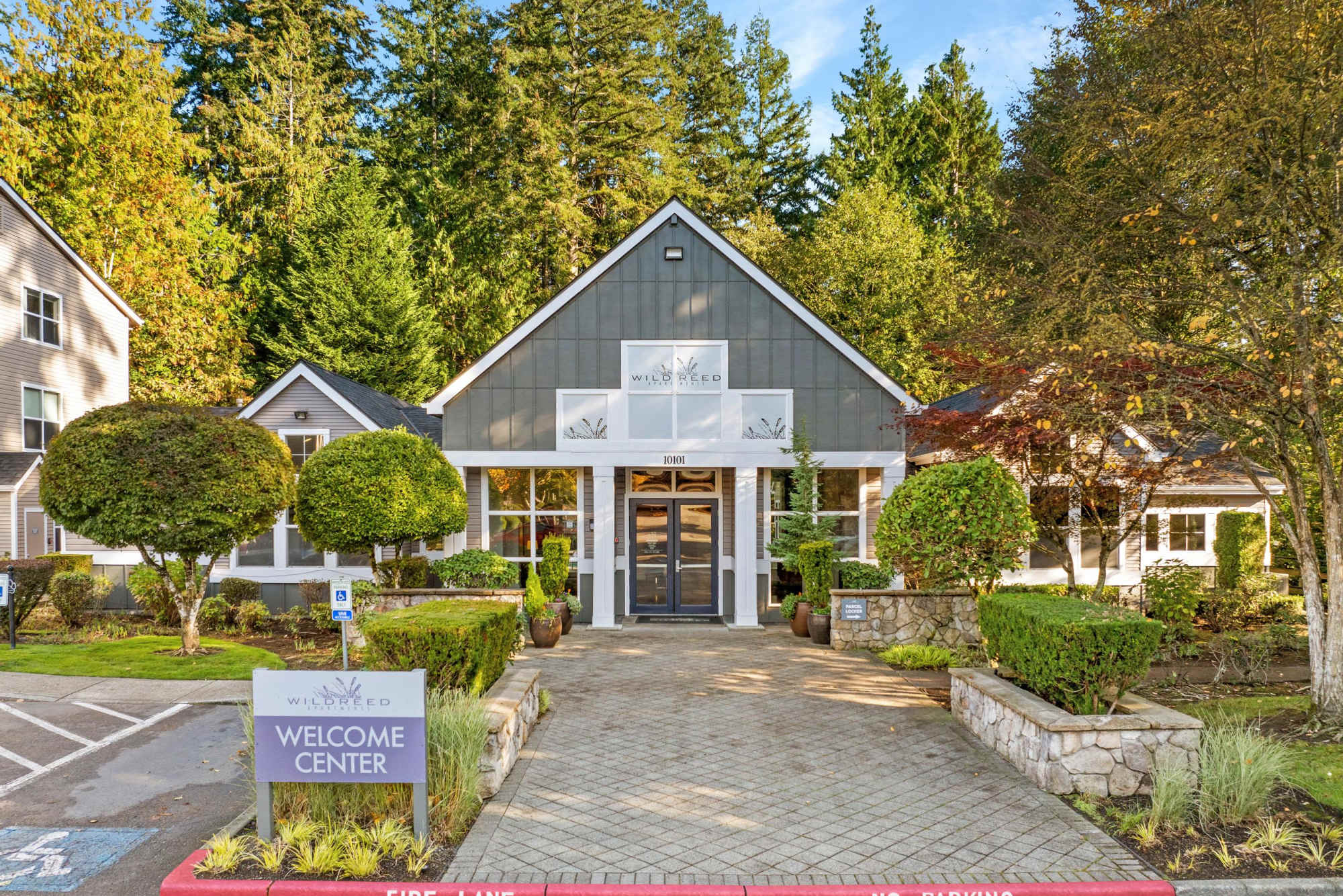 Exterior Leasing Office View at Wildreed Apartments in Everett, Washington