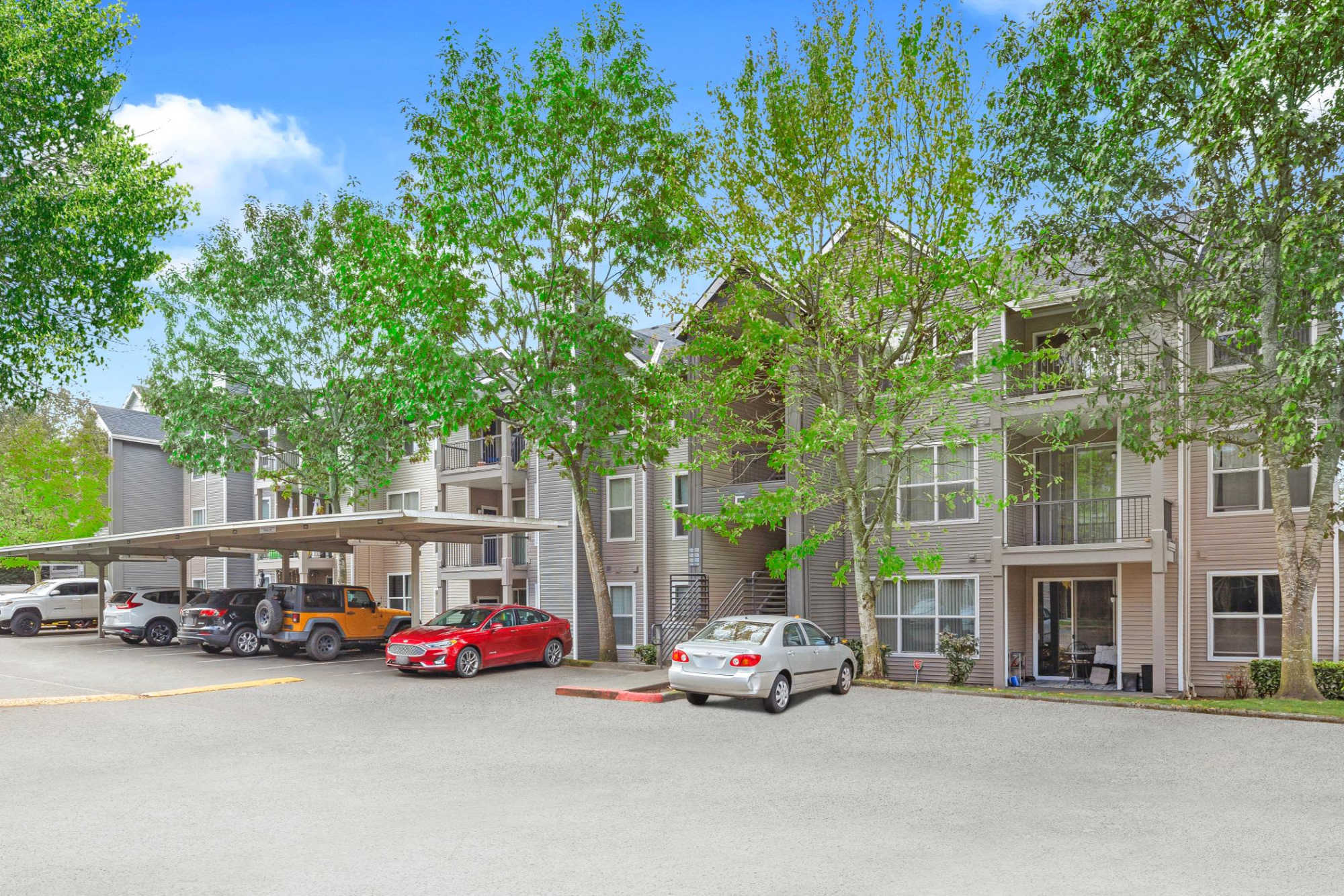 Building Exterior at HighGrove Apartments in Everett, Washington