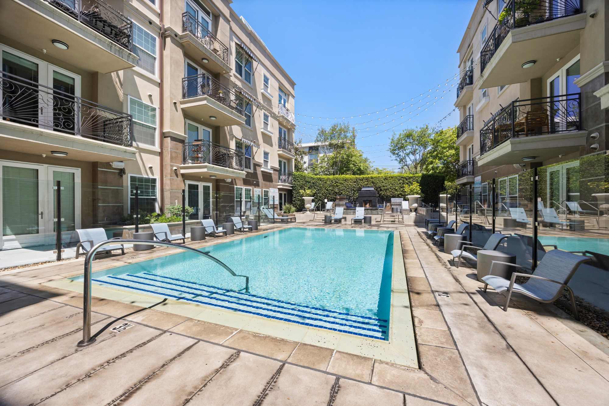 Swimming pool at La Belle at Hollywood Tower in Los Angeles, California