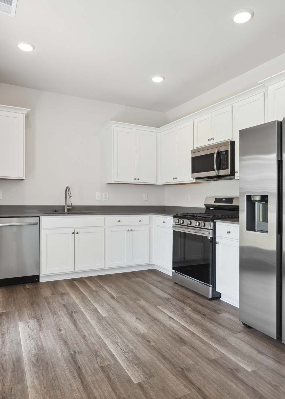 Kitchen at Reve Park Ridge in Little River, South Carolina