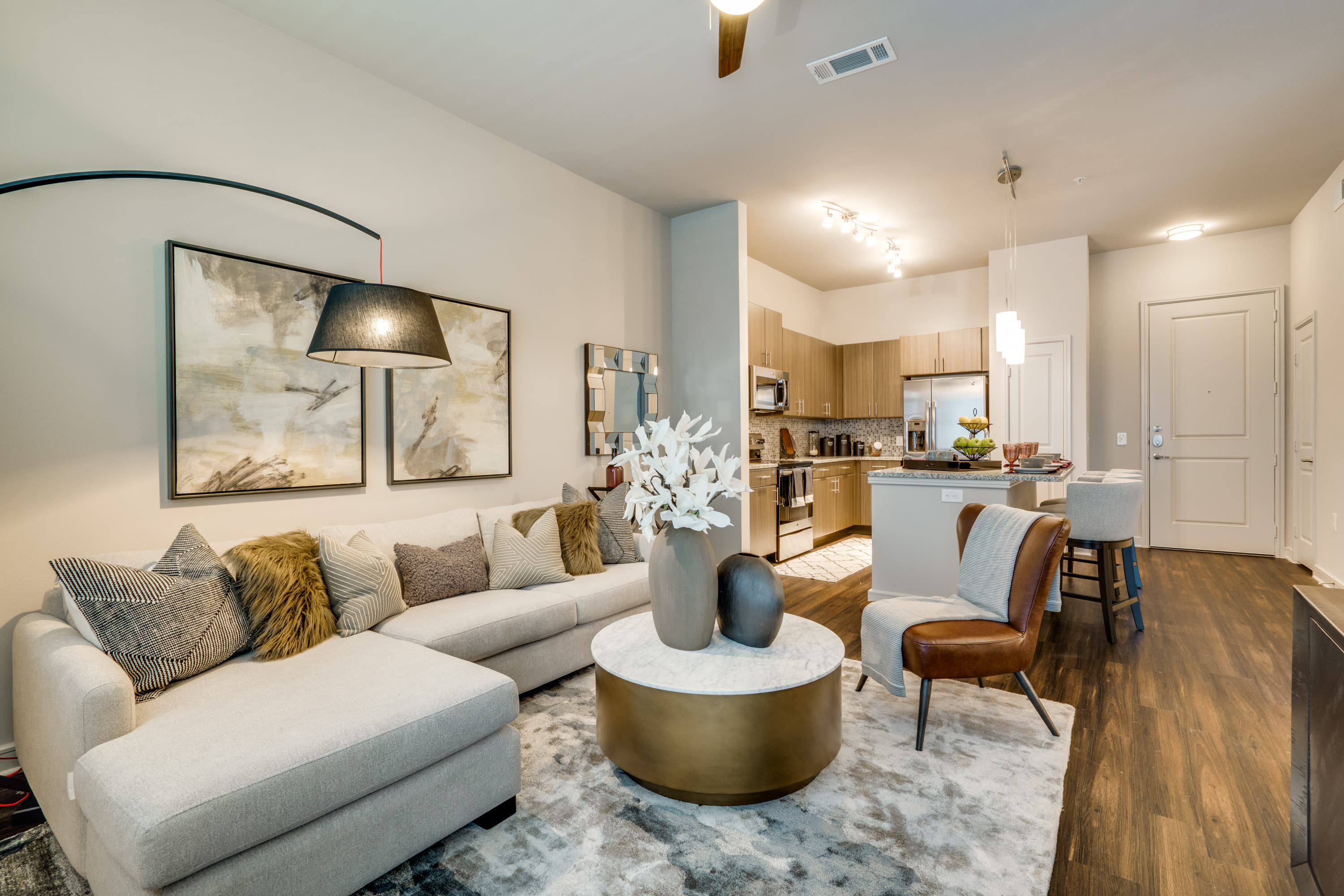 Open floor plans at 801 LasCo in Irving, Texas
