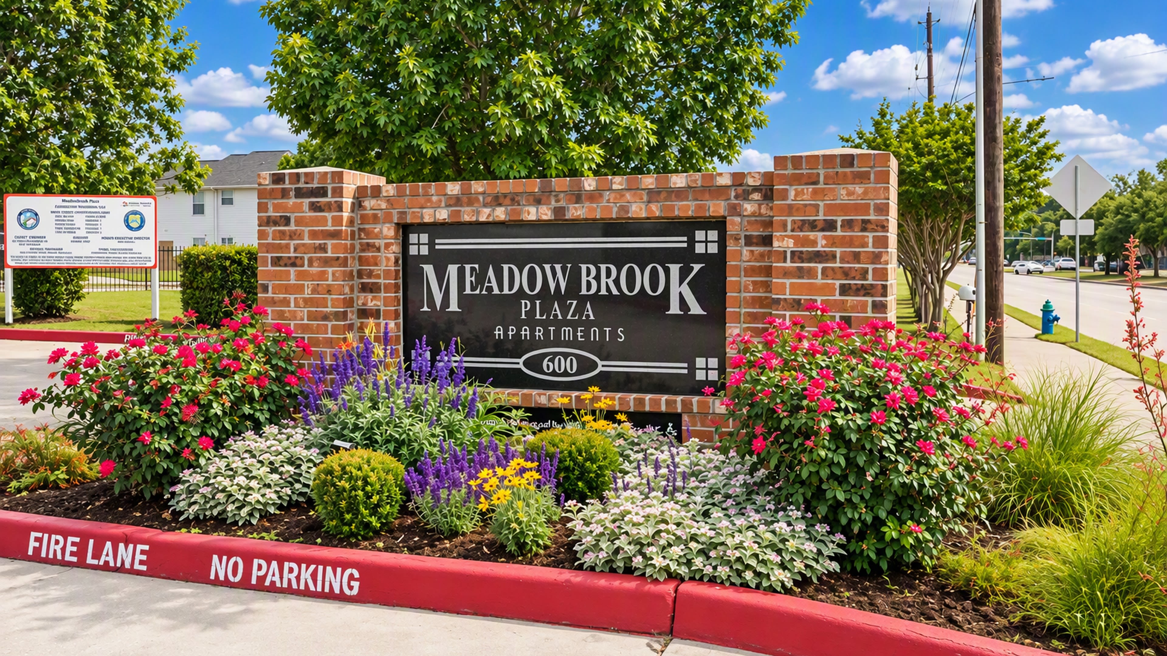 Entrance at Meadowbrook Plaza in Houston, Texas