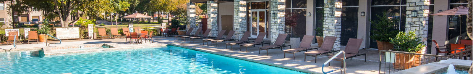 Guest suites at Villas of Preston Creek in Plano, Texas