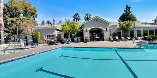 The pool at Hawthorn Village Apartments in Napa, California