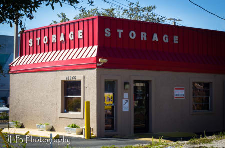 Storage building exterior in Clearwater