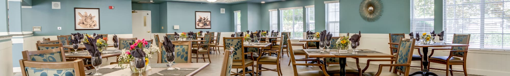 Amenities offered at senior living at Westmont of Fresno in California