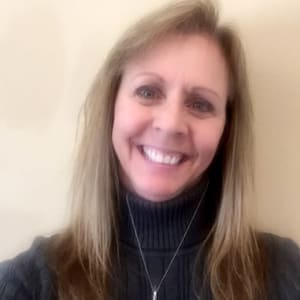 Karen Shannon, Property Manager at Applewood Pointe of Woodbury in Woodbury, Minnesota
