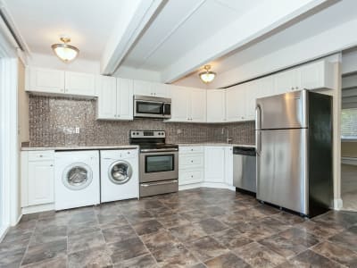 Stainless steel appliances are featured in the kitchen at Mariners Cove Apartment Homes in Toms River, NJ