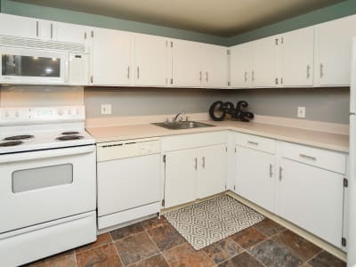 Fully equipped kitchen at Greentree Village Townhomes in Lebanon, PA