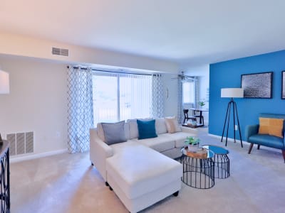 Beautiful dining table at apartments in Baltimore, Maryland