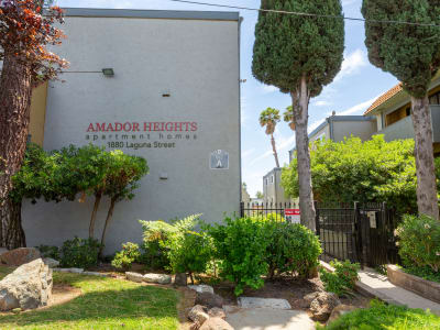 Outside landscaping of community at Amador Heights in Concord, California