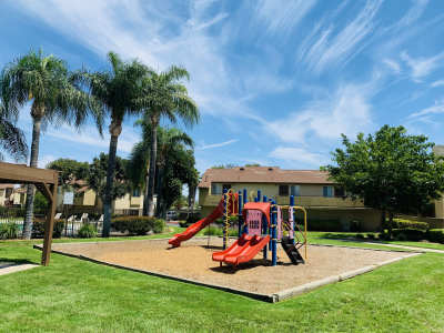 View amenities at Peppertree Place Apartments in Riverside, California