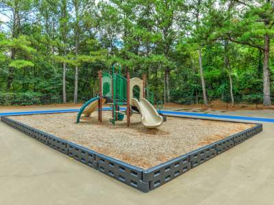 View amenities at Meadow Crossing in Conyers, Georgia