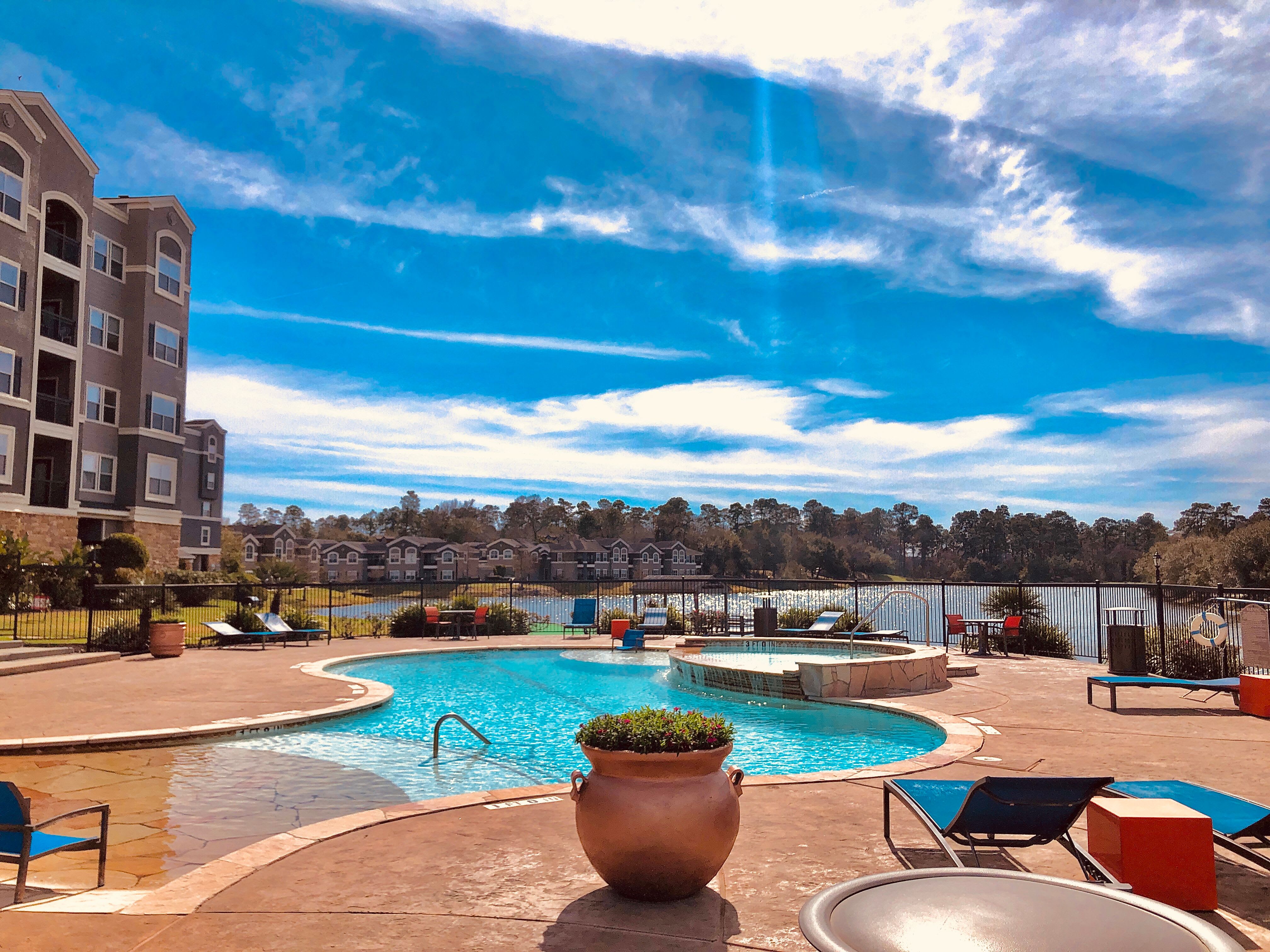 Amenities available at The Abbey on Lake Wyndemere in The Woodlands