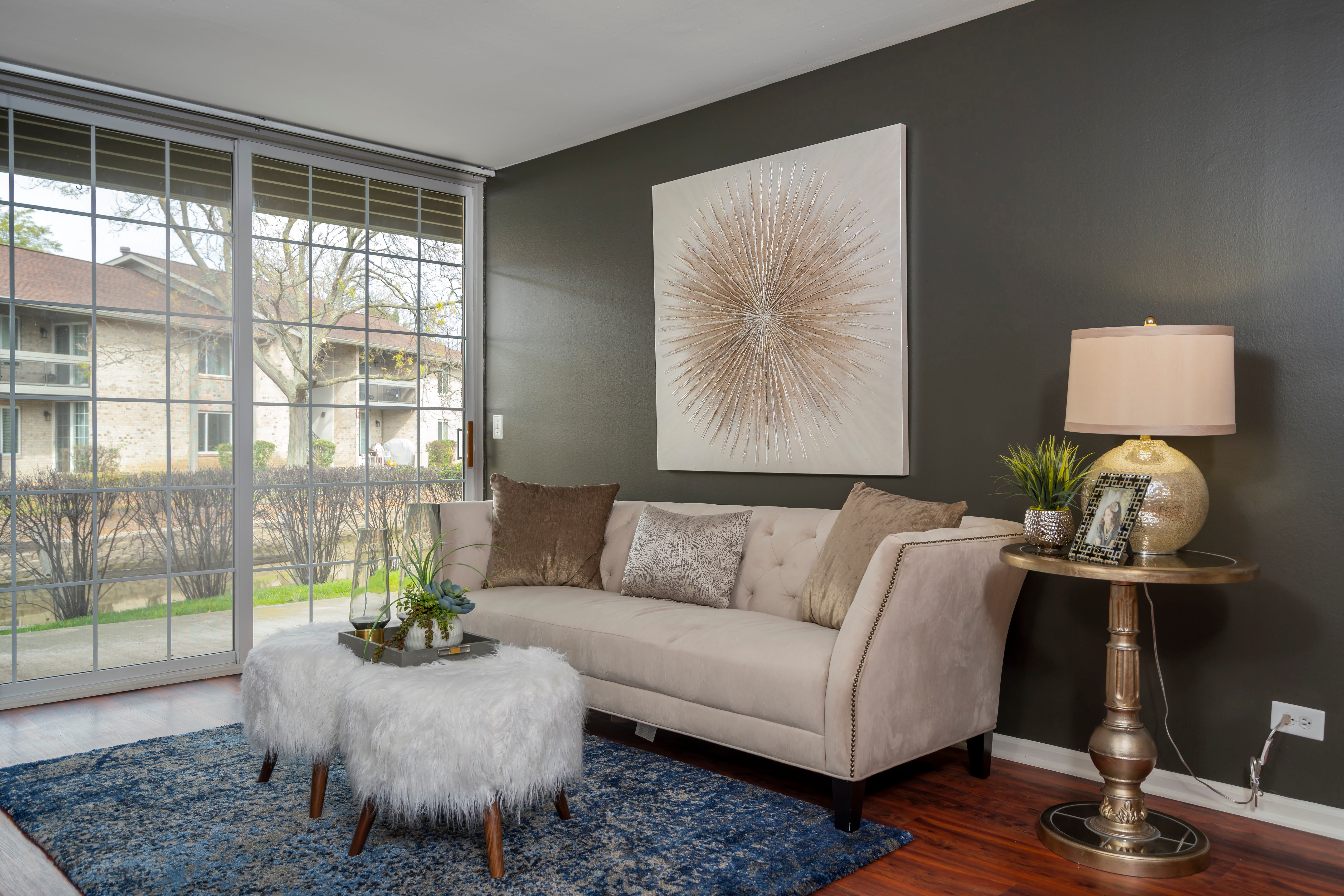 Luxury 1 2 3 Bedroom Apartments In Lisle Il