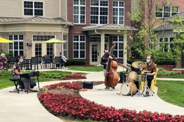 Classical Outdoor Concert in the Courtyard with Sean Perlmutter Trio at All Seasons West Bloomfield in West Bloomfield, Michigan