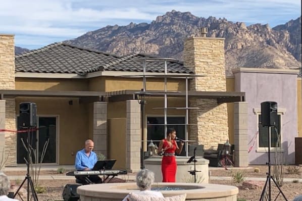 Dynamic Holiday Signature Performance by the Talented Crystal Stark at All Seasons Oro Valley in Oro Valley, Arizona