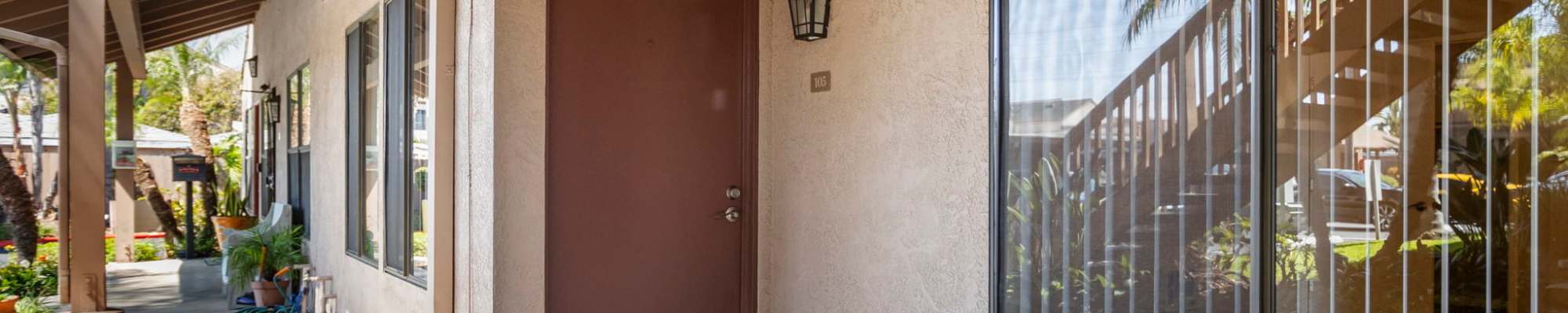 Schedule a Tour | Bay Breeze Apartments in Costa Mesa, California