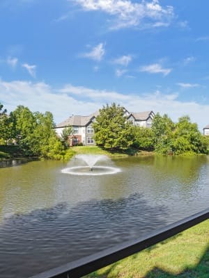 Fountain and exterior at Villas at Aspen Park in Broken Arrow, Oklahoma