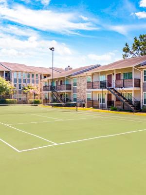 Modern Amenities at The Abbey At Enclave in Houston, Texas