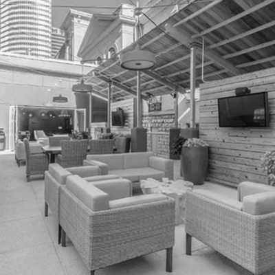 Exterior seating at Cumberland on Church in Nashville, Tennessee