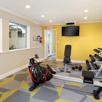 Well-equipped onsite fitness center at Sofi Redwood Park in Redwood City, California