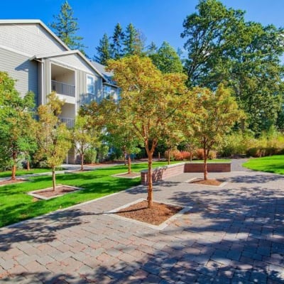 Courtyard at The Jones in Hillsboro, Oregon