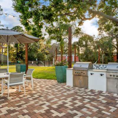 Grilling place at The Canopy Apartment Villas in Orlando, Florida