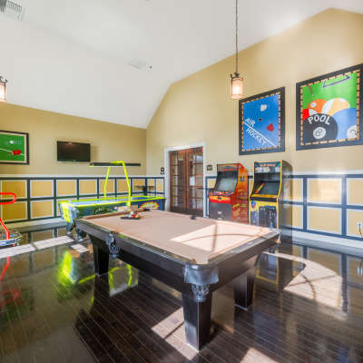 Activity space and game room at Stone Park in Lemoore, California