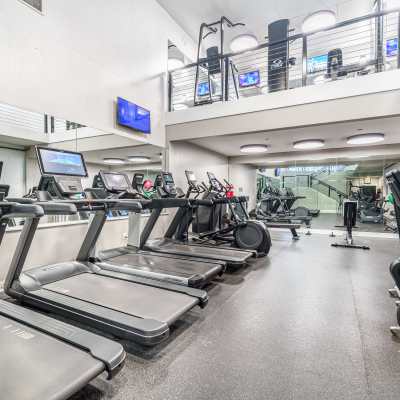 Refreshing cups of iced tea at Sofi Parc Grove in Stamford, Connecticut