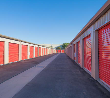 Self storage building exterior in Woodland