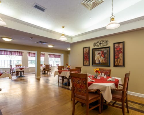 Community dining area at Trustwell Living at Kingsbury Place in Defiance, Ohio