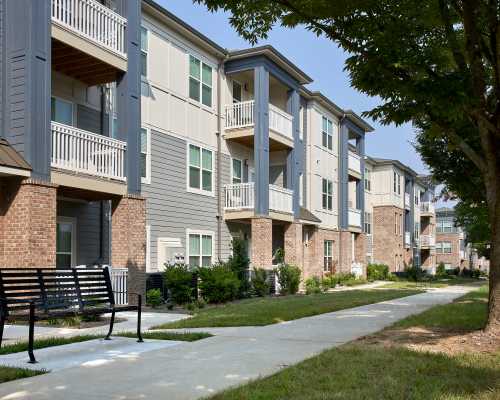 In-unit washer/dryer at Avion Point Apartments in Charlotte, North Carolina