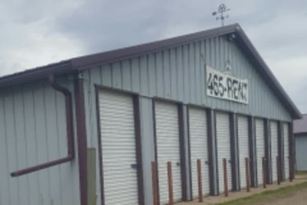 Self storage in Shafer MN