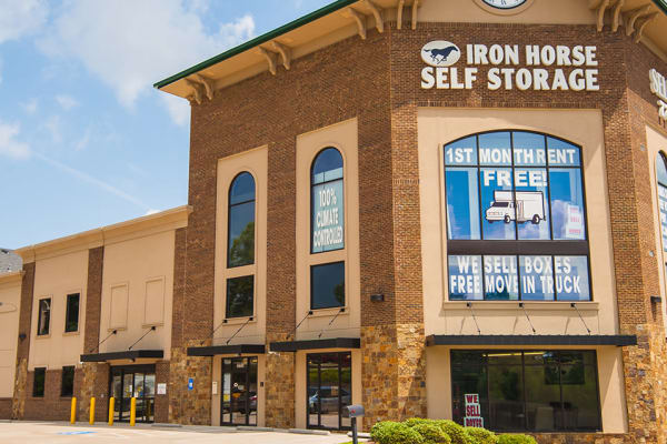 Smyrna Ga Storage Rental Iron Horse Self Storage Features