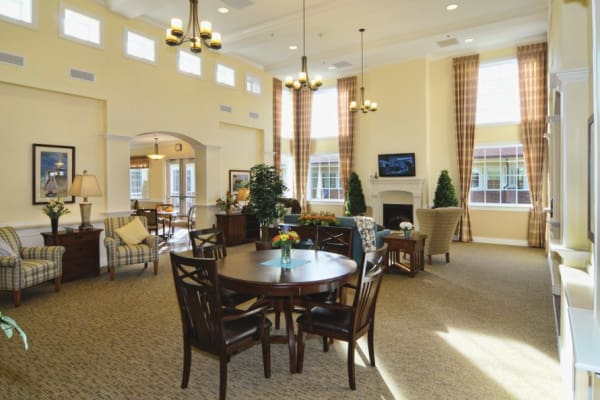 Month-to-Month Rentals at senior living community in Overland Park, KS