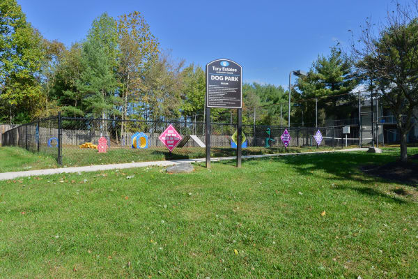 Tory Estates Apartment Homes offers a tennis court in Clementon, NJ