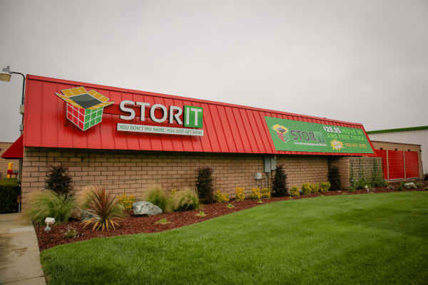 Luxury features for the self storage facility in Visalia