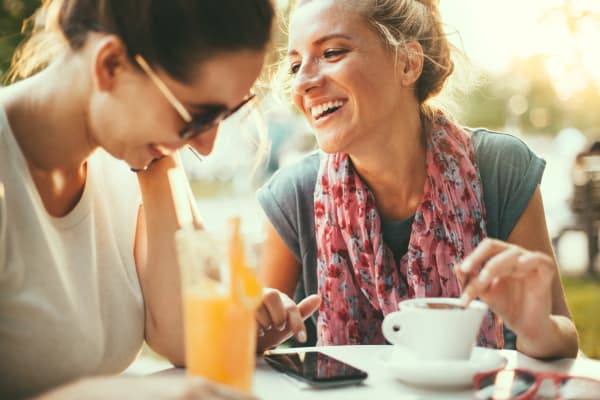 Find dining options near Preston Hollow Apartments